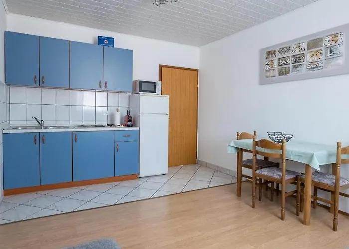 Апартаменты Starman Паг