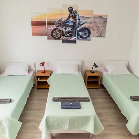 Starman Apartment *