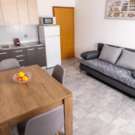 Starman Apartment *